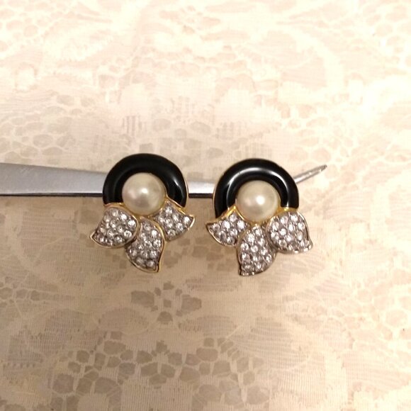 Vintage White Pearl Clear Cubic Zirconia Gold Tone Earrings Pendant - Picture 6 of 16